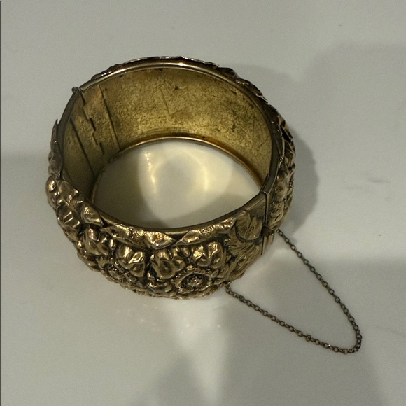 Whiting and Davis Bangle Floral Bracelet With Safety Chain - Picture 3 of 9